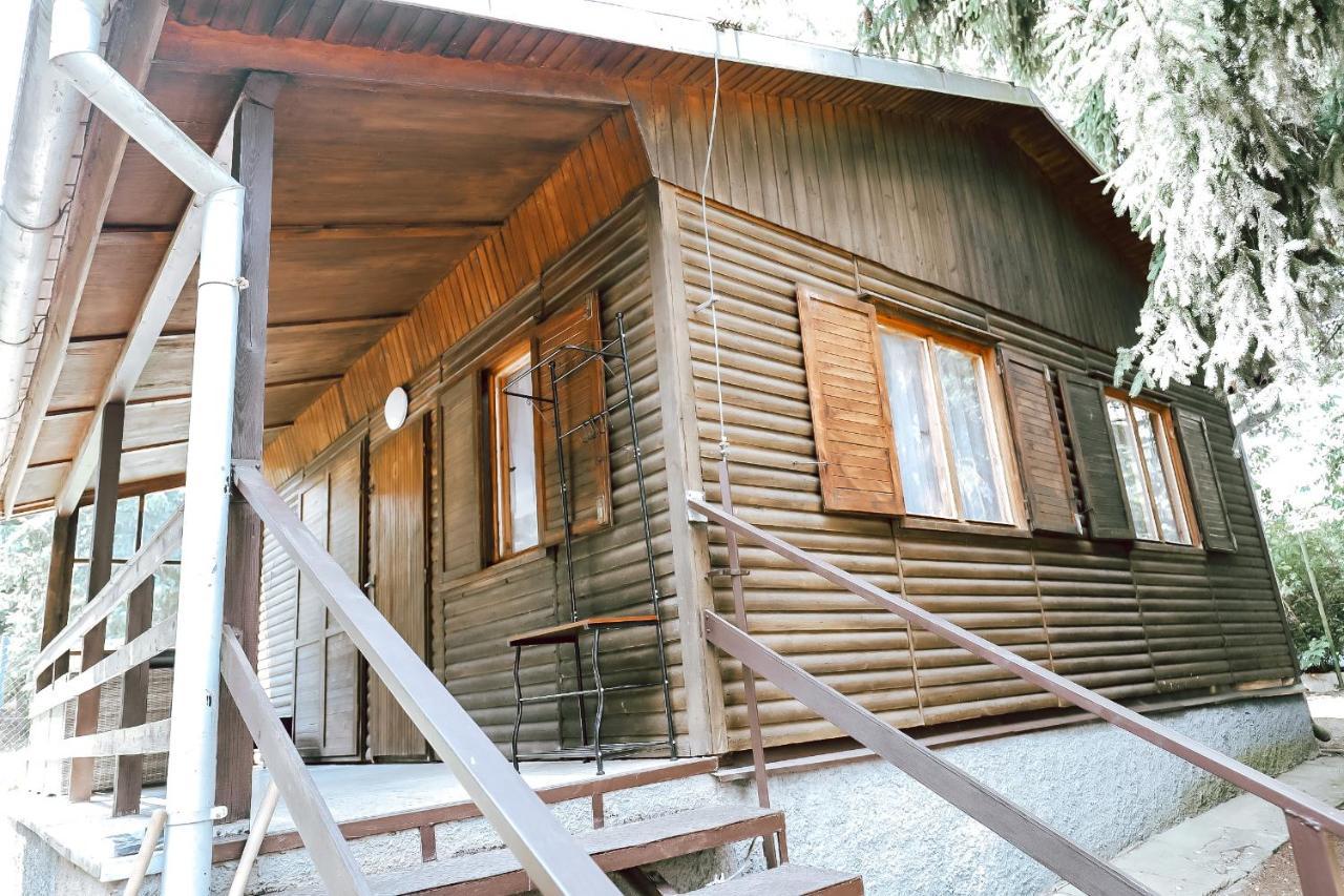 Chaty A Apartmany Hracholusky Kemp Kosatka Pnovany Экстерьер фото