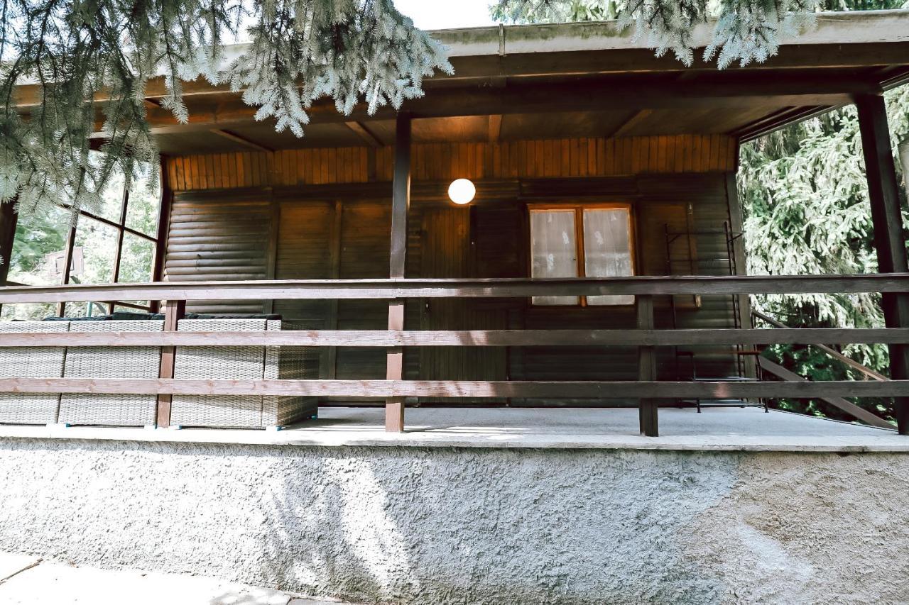 Chaty A Apartmany Hracholusky Kemp Kosatka Pnovany Экстерьер фото
