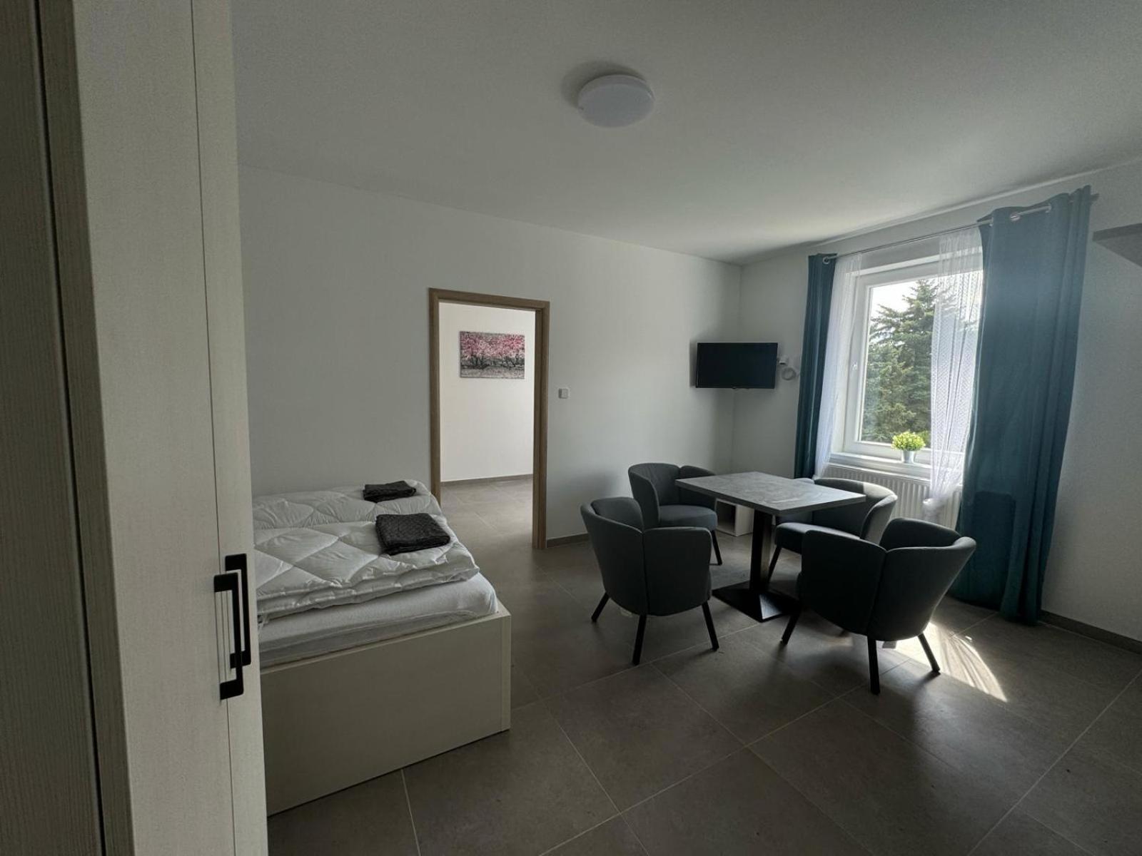 Chaty A Apartmany Hracholusky Kemp Kosatka Pnovany Экстерьер фото